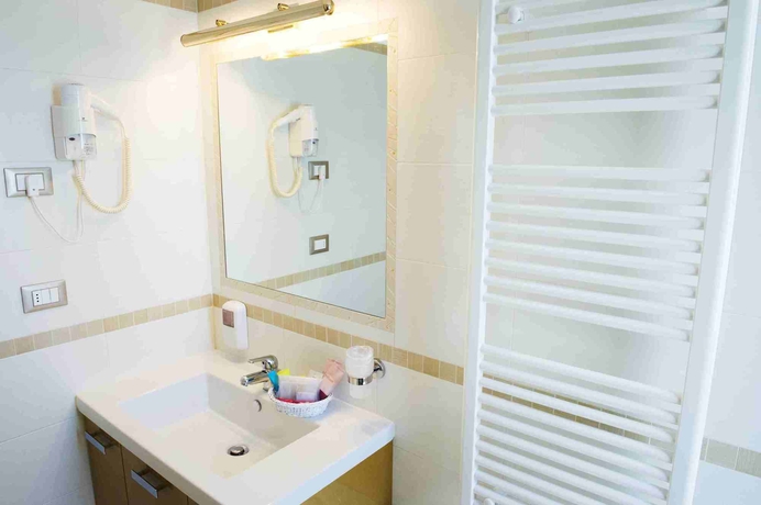 Imagen de la habitación del Hotel Kora Park Resort. Foto 4