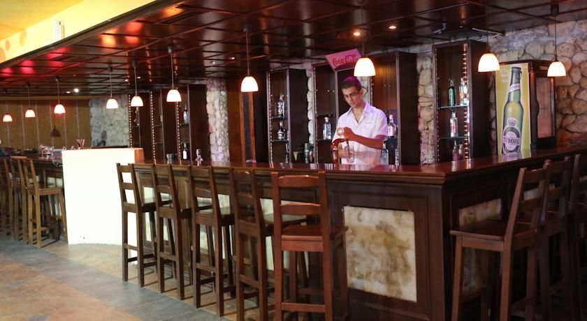 Imagen general del Hotel Koral. Foto 7