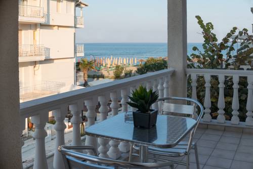 Imagen de la habitación del Hotel Korali, Katerini. Foto 4