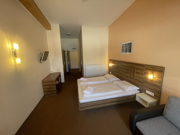 Imagen de la habitación del Hotel Koralpe, Wolfsberg. Foto 6