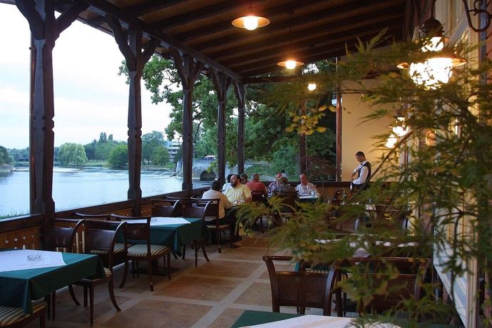 Imagen del bar/restaurante del Hotel Korana Srakovcic. Foto 4