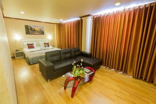 Imagen de la habitación del Hotel Korat. Foto 9