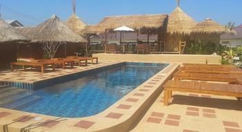 Imagen de la piscina del Hotel Korawan Garden View. Foto 13