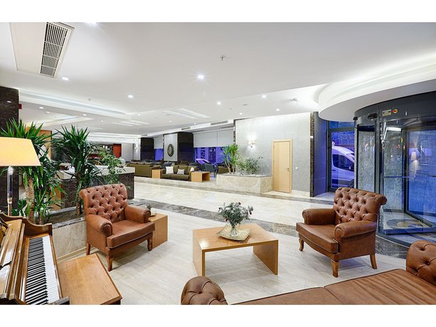 Imagen de los interiores del Hotel Kordon Cankaya. Foto 19