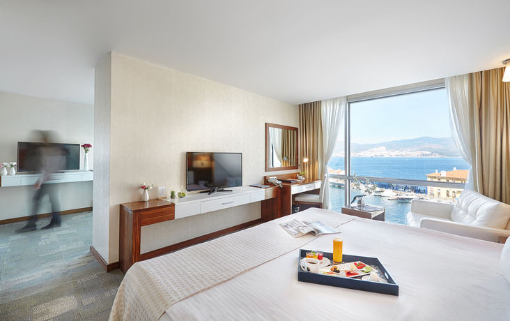 Imagen de la habitación del Hotel Kordon Pasaport. Foto 7