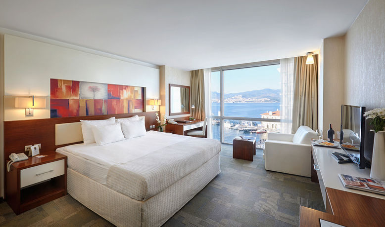 Imagen de la habitación del Hotel Kordon Pasaport. Foto 9