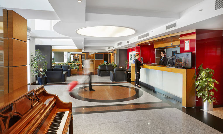 Imagen de los interiores del Hotel Kordon Pasaport. Foto 16