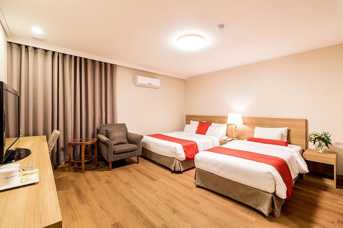 Imagen de la habitación del Hotel Korea Tourist. Foto 5