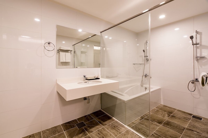 Imagen de la habitación del Hotel Korea Tourist. Foto 15