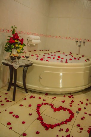 Imagen de la habitación del Hotel Korimarka Suite. Foto 3