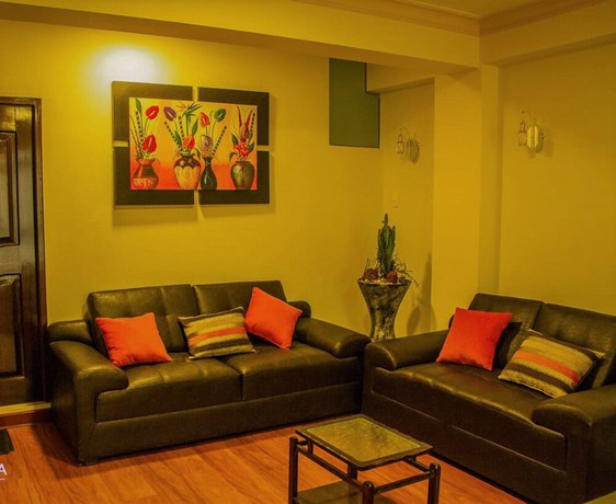 Imagen de la habitación del Hotel Korimarka Suite. Foto 14