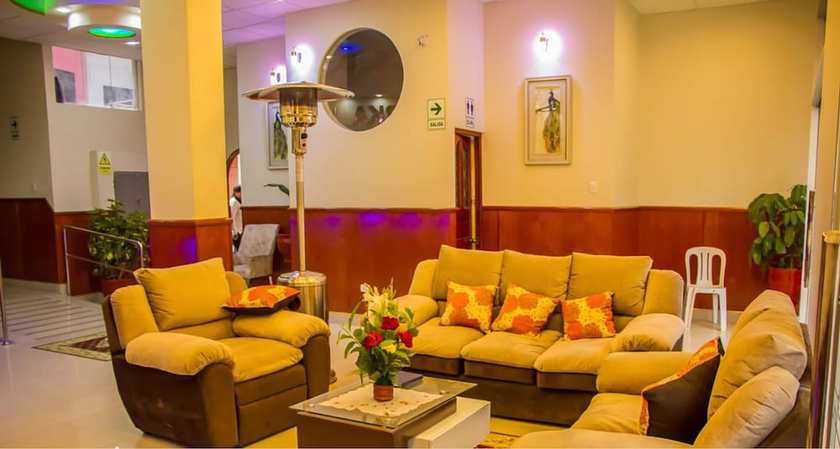 Imagen de los interiores del Hotel Korimarka Suite. Foto 20