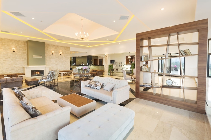 Imagen de los interiores del Hotel Korineum Golf and Beach Resort. Foto 15