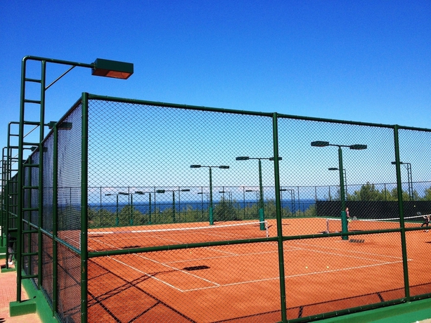 Imagen general del Hotel Korineum Golf and Beach Resort. Foto 4