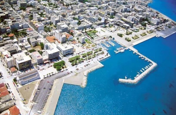 Imagen de la piscina del Hotel Korinthos. Foto 20