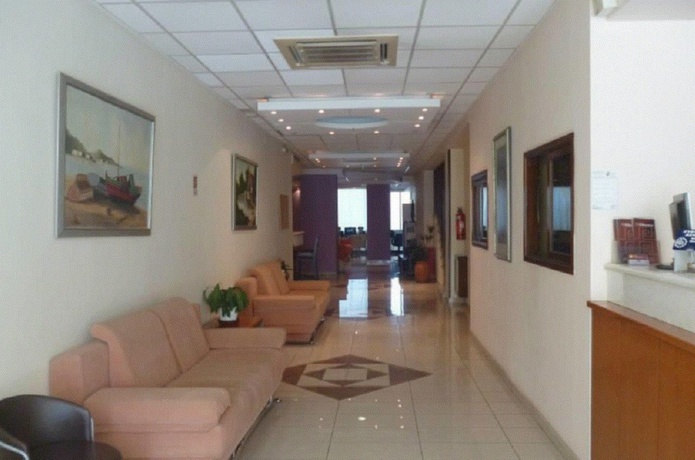 Imagen de los interiores del Hotel Korinthos. Foto 17
