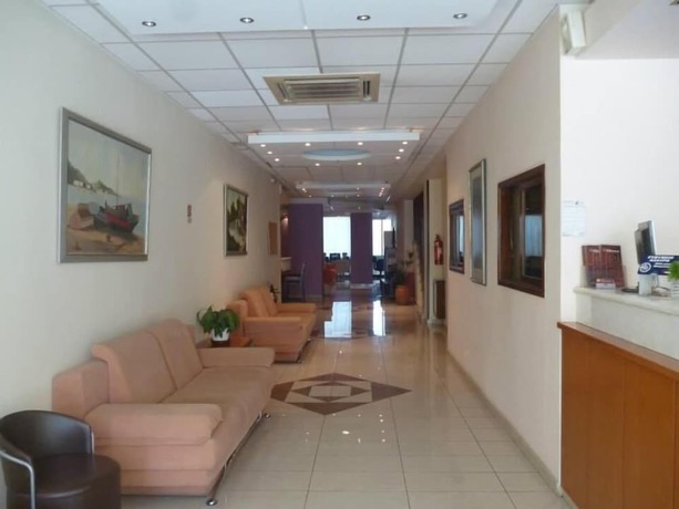 Imagen de los interiores del Hotel Korinthos. Foto 18