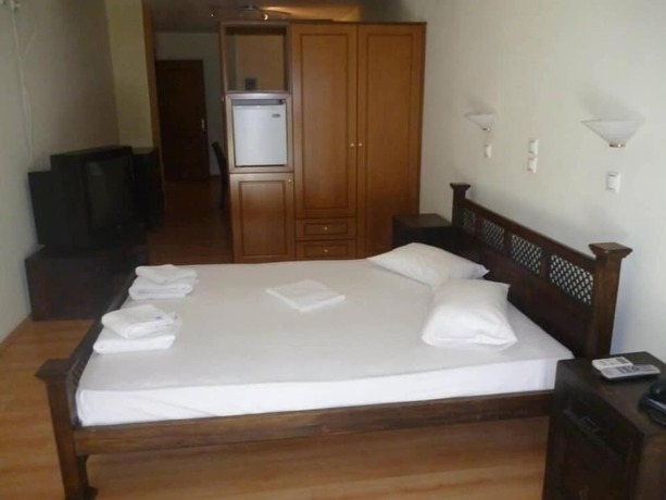 Imagen de la habitación del Hotel Korinthos. Foto 16