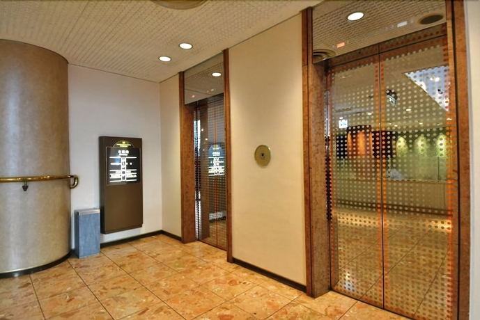 Imagen de los interiores del Hotel Koriyama Washington. Foto 18