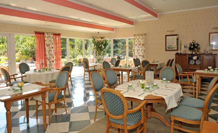 Imagen del bar/restaurante del Hotel Kormoran Medispa. Foto 2
