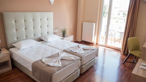 Imagen de la habitación del Hotel Kornilios Palace. Foto 6