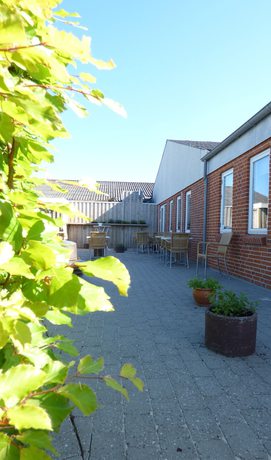 Imagen de los exteriores del Hotel Korning. Foto 20
