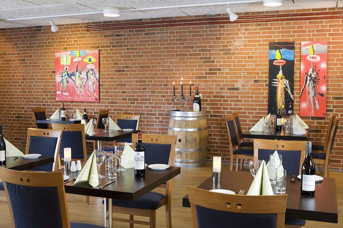 Imagen del bar/restaurante del Hotel Korning Kro. Foto 7