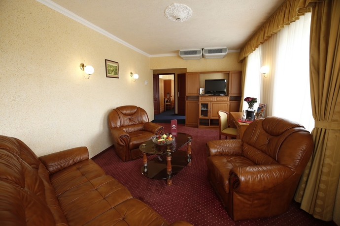 Imagen de la habitación del Hotel Korona Eger. Foto 12