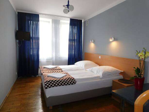 Imagen general del Hotel Korona Guest Rooms. Foto 7