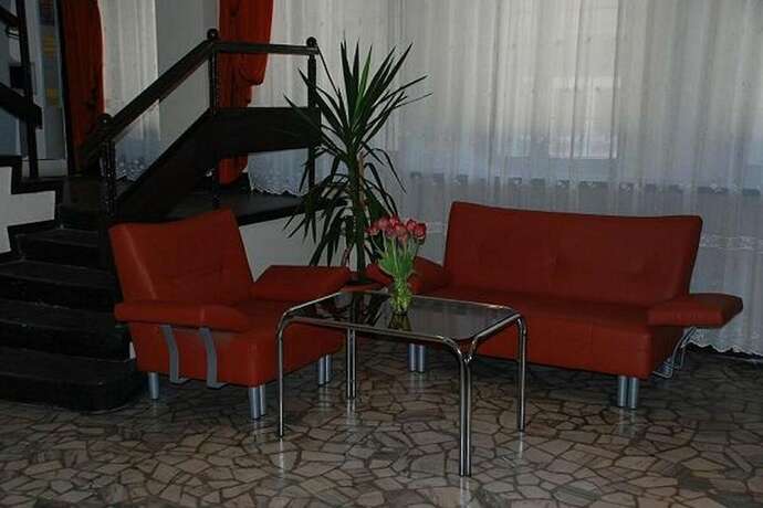 Imagen general del Hotel Korona Guest Rooms. Foto 9