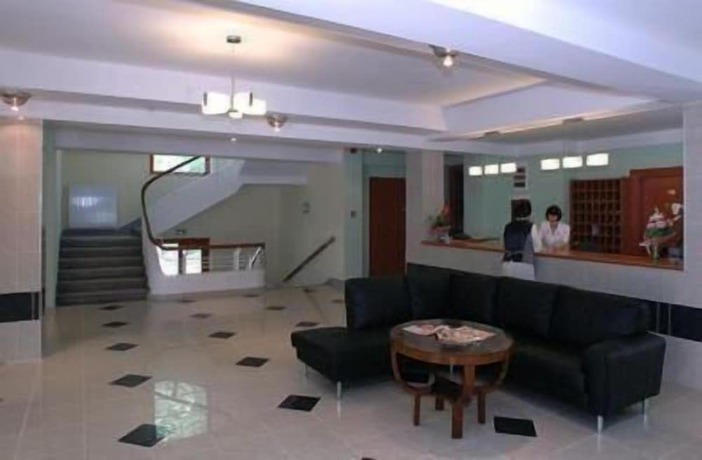Imagen de los interiores del Hotel Korona, Hark&aacute;ny. Foto 16