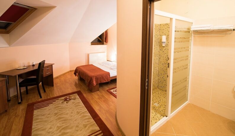 Imagen general del Hotel Korona King. Foto 7