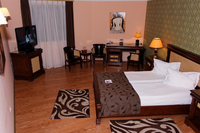 Imagen de la habitación del Hotel Korona, Sighisoara. Foto 5