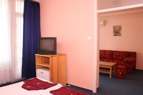 Imagen de la habitación del Hotel Korona, Siofok. Foto 7