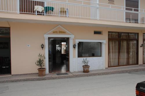 Imagen general del Hotel Koronis. Foto 5