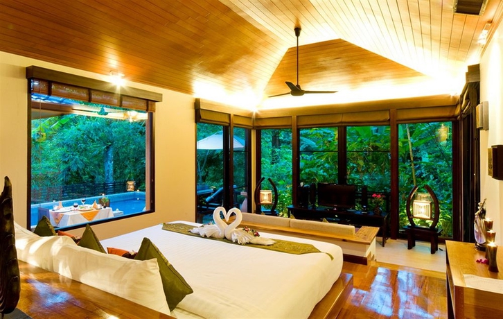 Imagen de la habitación del Hotel Korsiri Villas. Foto 3