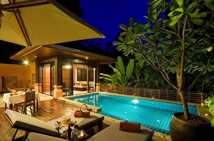 Imagen de los exteriores del Hotel Korsiri Villas. Foto 4