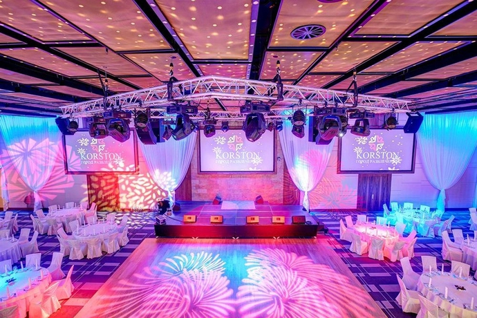 Imagen de los interiores del Hotel Korston Club. Foto 3