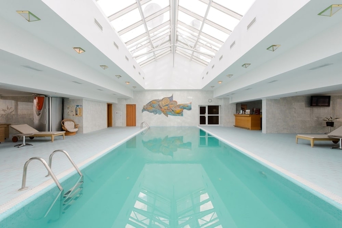 Imagen de la piscina del Hotel Korston Royal. Foto 19