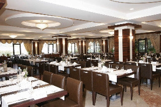 Imagen del bar/restaurante del Hotel Koru Bolu. Foto 8