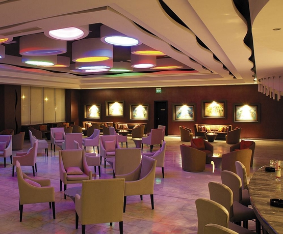 Imagen de los interiores del Hotel Korumar Deluxe. Foto 10