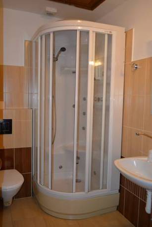 Imagen de la habitación del Hotel Koruna, Karlstejn. Foto 8