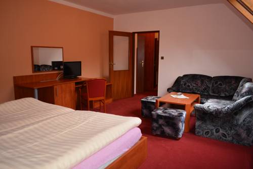 Imagen de la habitación del Hotel Koruna, Karlstejn. Foto 12