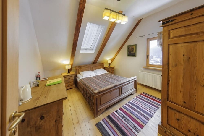 Imagen de la habitación del Hotel Koruna, Tatariv. Foto 2
