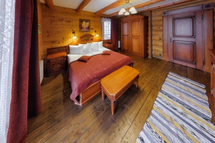 Imagen de la habitación del Hotel Koruna, Tatariv. Foto 6