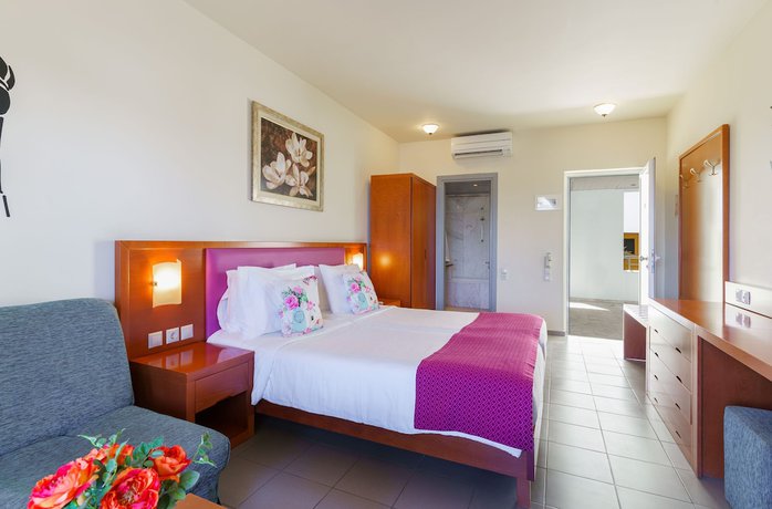 Imagen de la habitación del Hotel Kos Palace. Foto 8