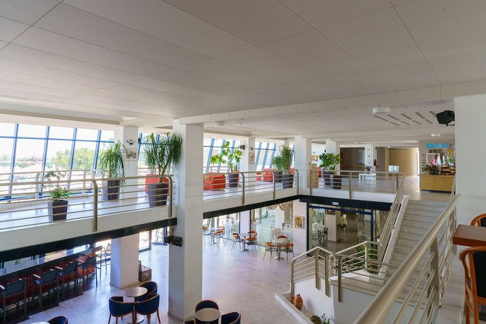 Imagen de los interiores del Hotel Kos Palace. Foto 17