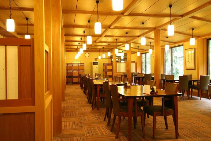 Imagen del bar/restaurante del Hotel Kose Onsen. Foto 22