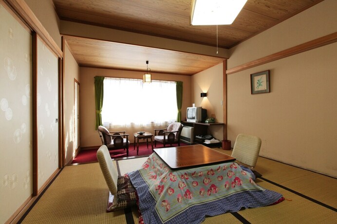 Imagen de la habitación del Hotel Kose Onsen. Foto 35