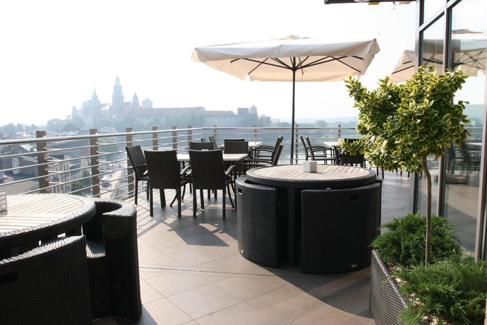 Imagen del bar/restaurante del Hotel Kossak. Foto 2